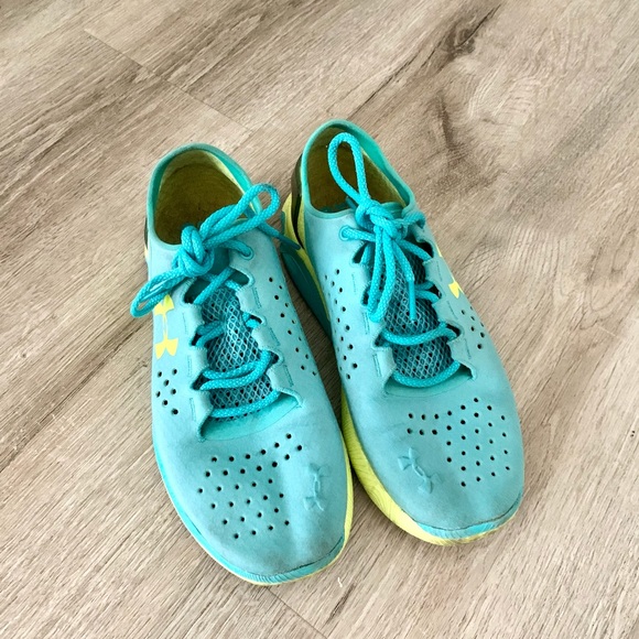 Under Amour lightweight running shoes size 6.5 - Picture 8 of 8
